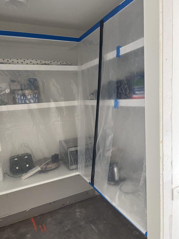 Mould containments for workzone and to prevent airborne pollutants spreading 3