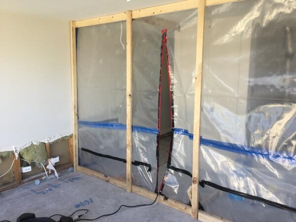 Mould containments for workzone and to prevent airborne pollutants spreading 5