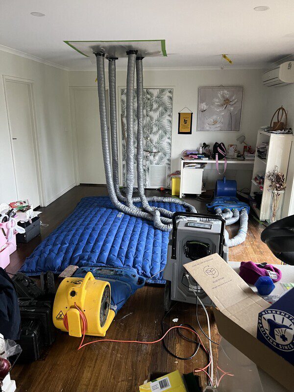 Structural drying to release moisture in the ceiling space 2